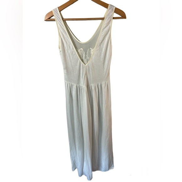 Vintage Victoria’s Secret 80s/early 90s ivory white nightgown with lace. Small - Picture 2 of 10